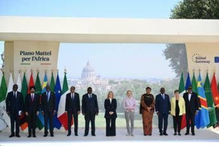 Piano Mattei, il summit sull'Africa a Roma. Meloni: &quot;Firmati accordi per 1,2 miliardi&quot;