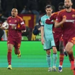 Roma-Bologna, rigore segnato da Malen ma i giallorossi chiedono un altro penalty. Cos'è successo in Europa League Roma-Bologna, rigore segnato da Malen ma i giallorossi chiedono un altro penalty. Cos'è successo in Europa League