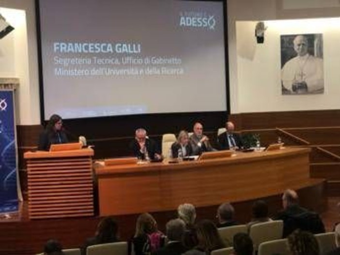 Ricerca, Galli (Mur): "Fondamentale per sistema Paese, conoscenza diventa diagnosi e cura"﻿