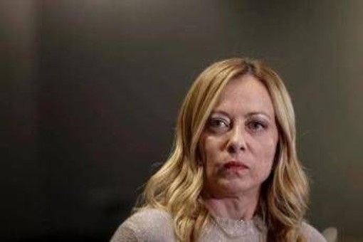 Meloni: "Mi contestano se parlo e dicono che scappo se non parlo, preferirebbero non esistessi"