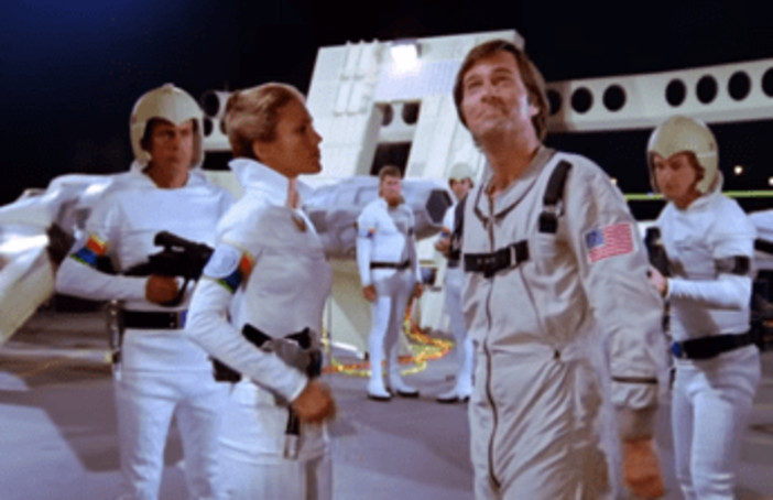 Addio a Gil Gerard, il capitano 'Buck Rogers' eroe del futuro è morto a 82 anni