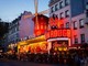 Francia, cadute le pale del Moulin Rouge a Parigi