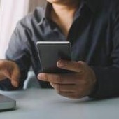 Boom prezzi petrolio e bollette, Ue 'raccomanda' smart working Boom prezzi petrolio e bollette, Ue 'raccomanda' smart working