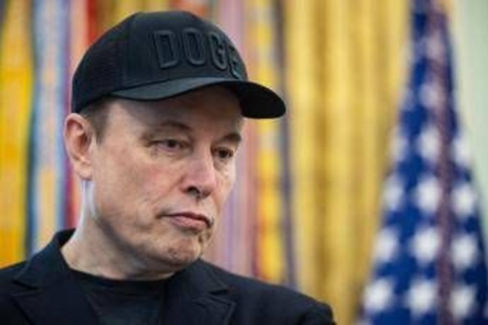 Allarme ricercatori Anthropic su rischio estinzione umana con IA, Musk: "Una montatura" Allarme ricercatori Anthropic su rischio estinzione umana con IA, Musk: "Una montatura"