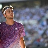 Wimbledon, Cobolli litiga con il suo angolo. Poi la partita viene sospesa