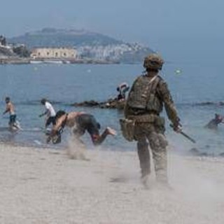 Migranti Ceuta, Italia e Spagna concordano stop a sospensione Schengen