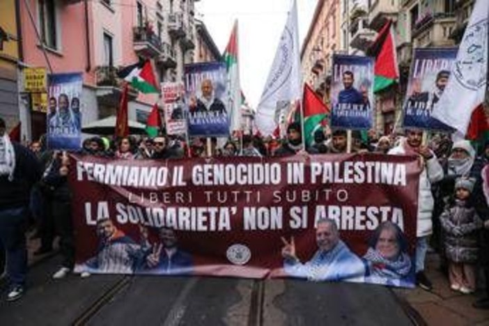 Cronista insultata a corteo Pro Pal: "Clima incandescente, mi sono sentita fuori casa in casa mia"