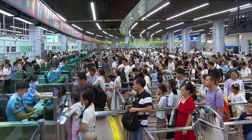 Cina, transiti tra Zhuhai e Macao in aumento rispetto al 2025 Cina, transiti tra Zhuhai e Macao in aumento rispetto al 2025
