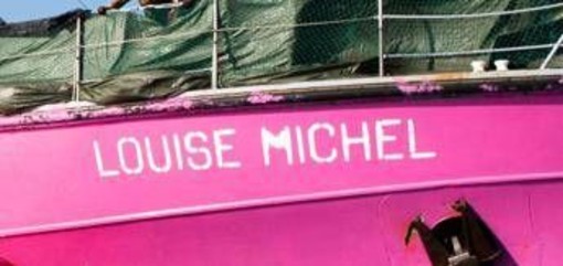 Migranti, 50 in fuga dalla Libia soccorsi dalla nave di Banksy: &quot;Esausti e bisognosi di cure&quot;