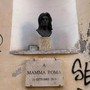 Anna Magnani torna a Trastevere, busto ricollocato nella nicchia di via della Pelliccia Anna Magnani torna a Trastevere, busto ricollocato nella nicchia di via della Pelliccia
