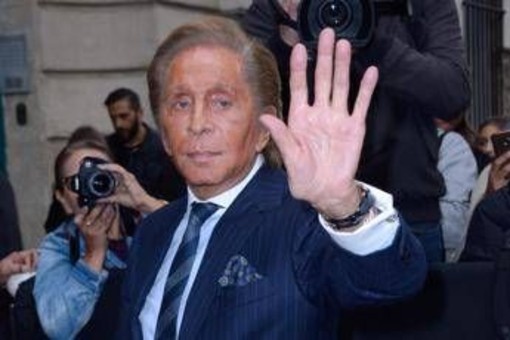 Valentino, il geriatra: "Stilisti over 90 grazie a creatività, bellezza e passione per lavoro"