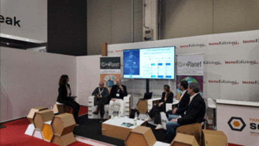 Riciclo tessile, tecnologia e filiera: il futuro passa da Solids Parma